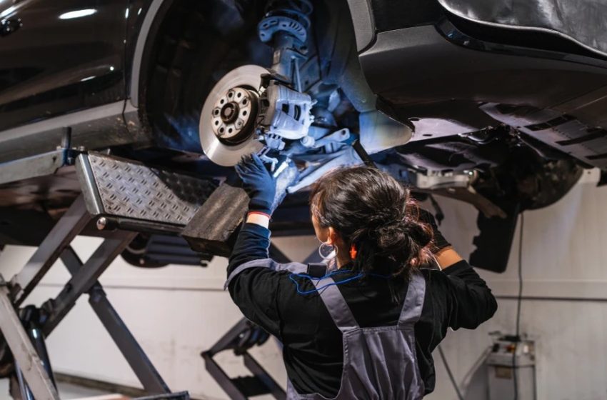  Car Paint Damage Repair: Understanding Paint Matching Techniques